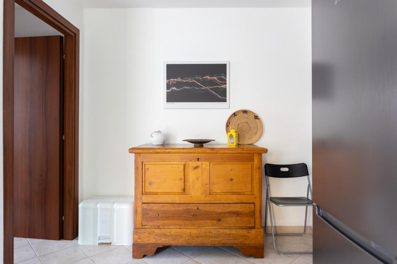 Spacious 3-Bedroom Apartment With Courtyard In Tempio Pausania - Perfect For Families Exteriör bild